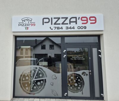 Kaseton podświetlany i oklejnie witryny dla Pizza'99